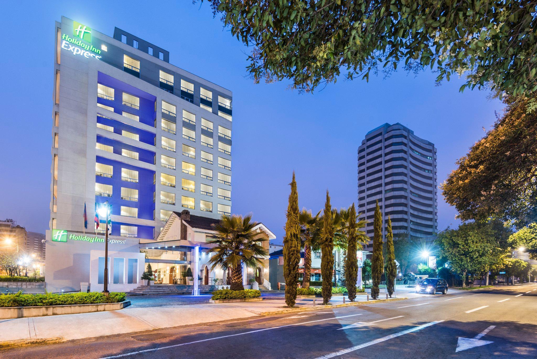 Holiday Inn Express Quito By Ihg Extérieur photo