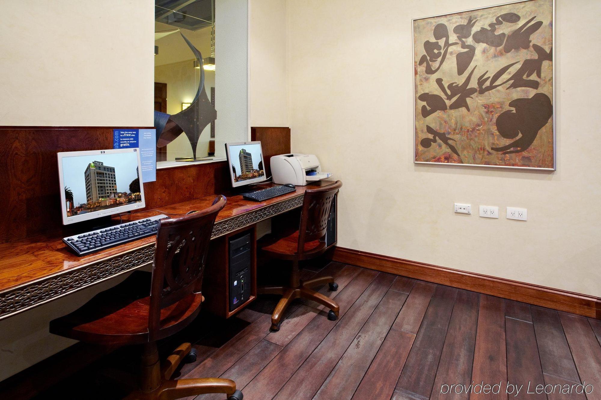 Holiday Inn Express Quito By Ihg Extérieur photo